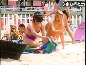 Tori Spelling Bikini , Beach scene in Beverly Hills, 90210 (1990-2000) 14