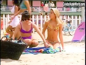 Tori Spelling Bikini , Beach scene in Beverly Hills, 90210 (1990-2000) 15