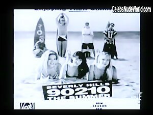 Tori Spelling bikini, Sexy scene in E! True Hollywood Story (1996-2006) 9