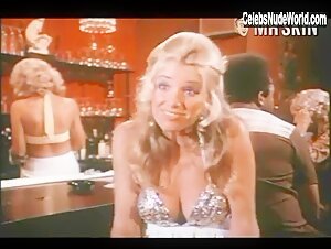 Suzanne Somers Sexy scene in Starsky & Hutch (1975-1979) 13
