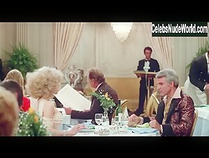 Bernadette Peters Sexy scene in The Jerk (1979) 9