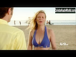 Bonnie Somerville bikini, Sexy scene in Royal Pains (2009-2012) 17