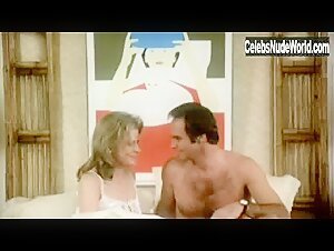 Candice Bergen breasts, Nude scene in Starting Over (1979) 5