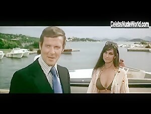 Caroline Munro bikini, Sexy scene in The Spy Who Loved Me (1977) 15