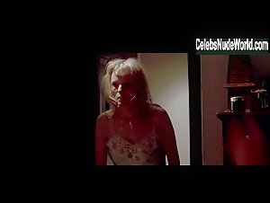 Guinevere Turner, Cara Seymour breasts scene in American Psycho (2000) 10