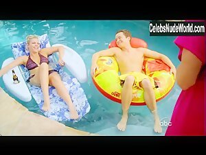 Busy Philipps bikini, Sexy scene in Cougar Town (2009-2015) 4