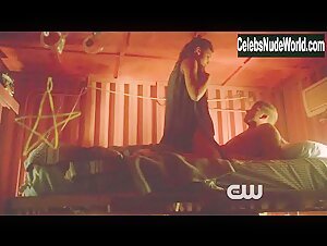 Chelsea Gilligan underwear, Sexy scene in Star-Crossed (2014) 14