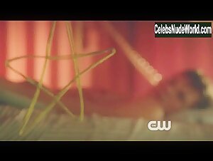 Chelsea Gilligan underwear, Sexy scene in Star-Crossed (2014) 5