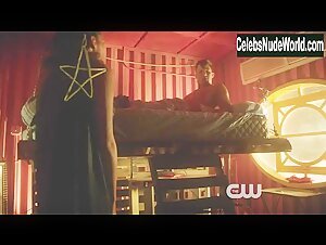 Chelsea Gilligan underwear, Sexy scene in Star-Crossed (2014) 9