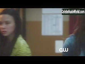 Chelsea Gilligan Kissing , Cleavage scene in Star-Crossed (2014) 9