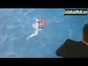 Courtney Thorne-Smith bikini, Sexy scene in Side Out (1990) 12