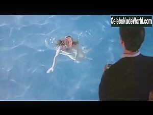Courtney Thorne-Smith bikini, Sexy scene in Side Out (1990) 2