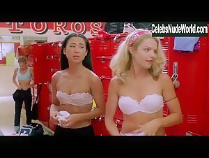 Kirsten Dunst, Tsianina Joelson, Nicole Bilderback, Clare Kramer Sexy, underwear scene in Bring It On (2000) 2