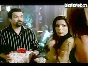 Christina Cindrich Sexy scene in Desperate Housewives (2004-2011) 16