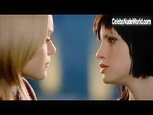 Christina Cole, Jemima Rooper Lesbian , Kissing scene in Hex (2004-2011) 6