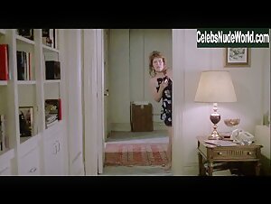 Christine Estabrook Nude, butt scene in Sea of Love (1989) 1