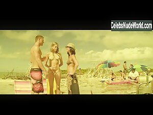 Olivia Munn, Cody Horn bikini, Sexy scene in Magic Mike (2012) 9