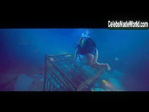 Claire Holt Horror , Bare Legs scene in 47 Meters Down (2016) 1