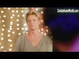 Amanda Leighton, Cierra Ramirez lesbian, Sexy scene in The Fosters (2013-2018) 9