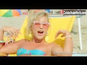 Dedee Pfeiffer, Susanna Hoffs Sexy, bikini scene in The Allnighter (1987) 12