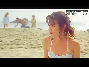 Dedee Pfeiffer, Susanna Hoffs Sexy, bikini scene in The Allnighter (1987)