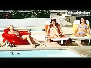Elaine Giftos bikini, Sexy scene in The Student Nurses (1970) 1
