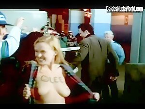 Diedre Kilgore breasts, Nude scene in Good Luck (1996) 6