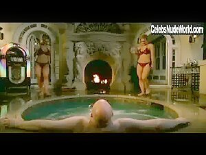 Elaine Klimaszewski bikini, Sexy scene in Drop Dead Sexy (2005) 1