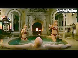Elaine Klimaszewski bikini, Sexy scene in Drop Dead Sexy (2005) 2
