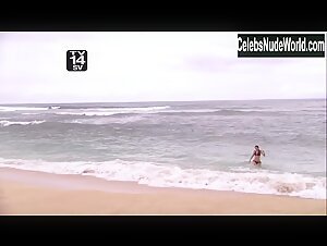 Deanna Russo Wet , Beach scene in Knight Rider (2008-2009) 2