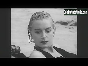 Deborah Kerr Sexy scene in From Here to Eternity (1953) 13