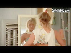 Dedee Pfeiffer bikini, Sexy scene in The Allnighter (1987) 4