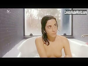 Giada Colagrande Bathtub , boobs scene in Black Widow (2005) 10