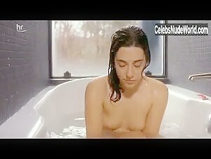 Giada Colagrande Bathtub , boobs scene in Black Widow (2005) 14