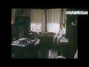 Diane Ladd Sexy scene in Rambling Rose (1991) 14