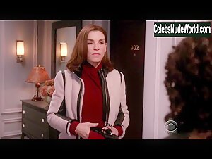 Julianna Margulies underwear, Sexy scene in The Good Wife (2012-2015) 15