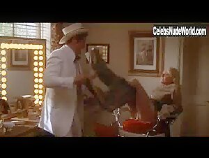 Jill Clayburgh Sexy, underwear scene in Gable and Lombard (1976) 3