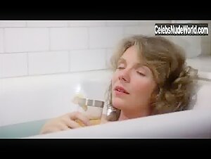 Jill Clayburgh Nude, breasts scene in I'm Dancing as Fast as I Can (1982) 10