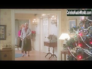 Julia Louis-Dreyfus underwear, Sexy scene in National Lampoon's Christmas Vacation (1989) 11