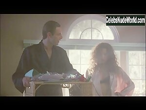 Julia Louis-Dreyfus underwear, Sexy scene in National Lampoon's Christmas Vacation (1989) 19