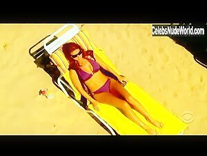 Heather Stephens Sexy, bikini scene in CSI: Miami (2002-2008)