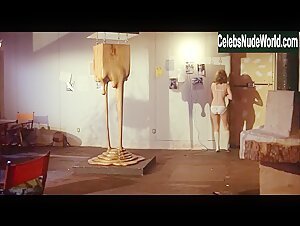 Jill Clayburgh underwear, breasts scene in An Unmarried Woman (1978) 4