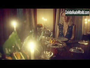 Gillian Anderson Blonde , Sexy Dress scene in Hannibal (2014-2015) 8
