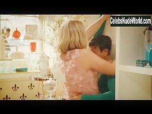 Carly Hughes, Jessica St. Clair lesbian, Sexy scene in American Housewife (2016-2018) 5