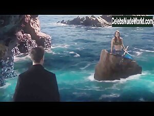 Joanna Garcia Swisher bikini, Sexy scene in Once Upon a Time (2011-2018) 1