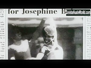 Lynn Whitfield Topless , Bouncing boobs scene in The Josephine Baker Story (1991) 14
