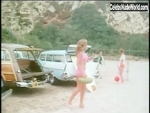 Linda Purl bikini, Sexy scene in Crazy Mama (1975) 5