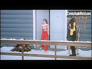 Laura Leighton Sexy scene in Seven Girlfriends (1999) 3