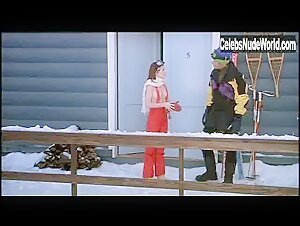 Laura Leighton Sexy scene in Seven Girlfriends (1999) 4
