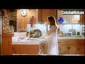 Lindsay Sloane Sexy scene in Seven Girlfriends (1999) 1